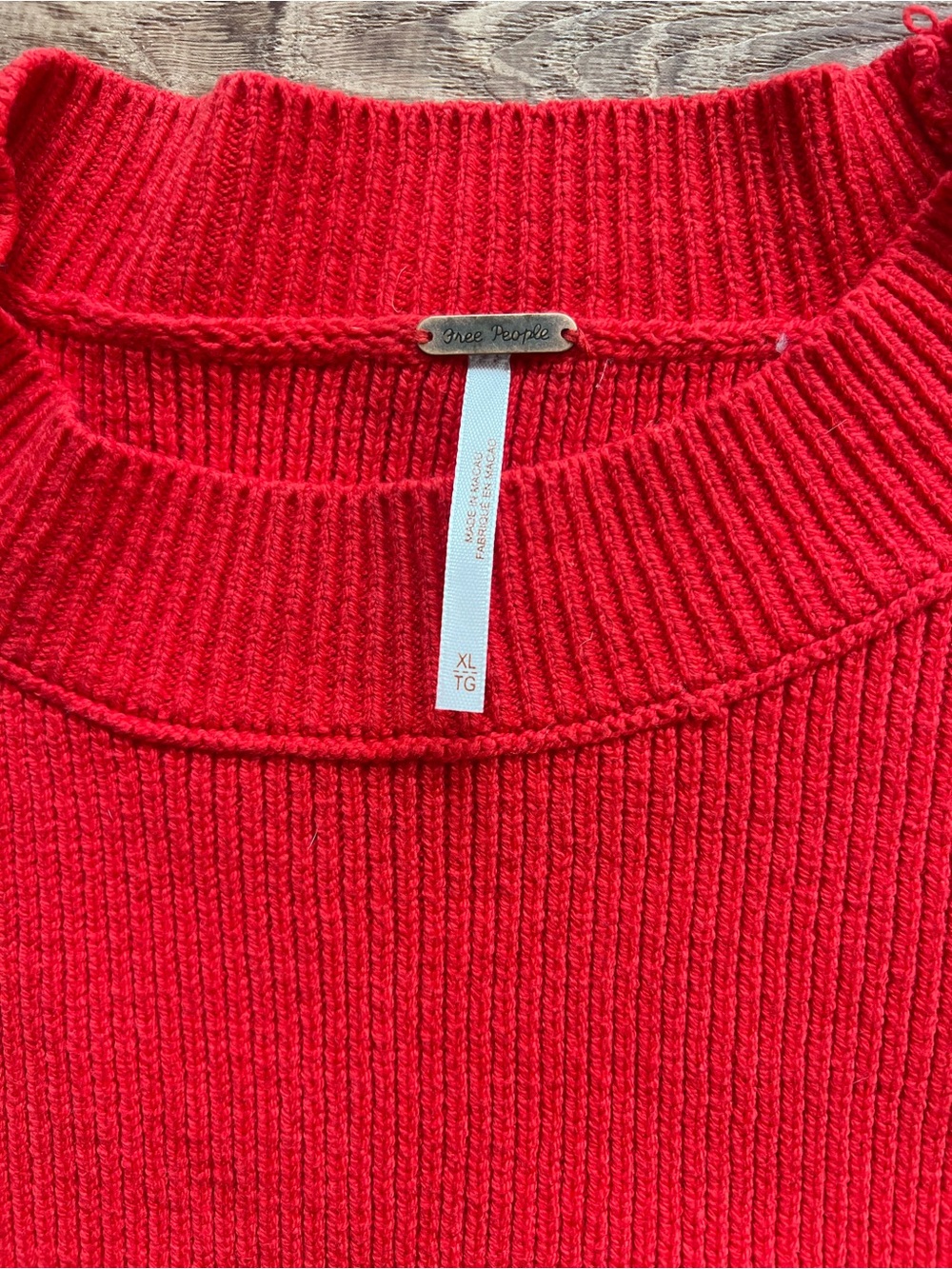 Free People Easy Street Cropped Crewneck Sweater NWOT RT $98 Red - Picture 2 of 4
